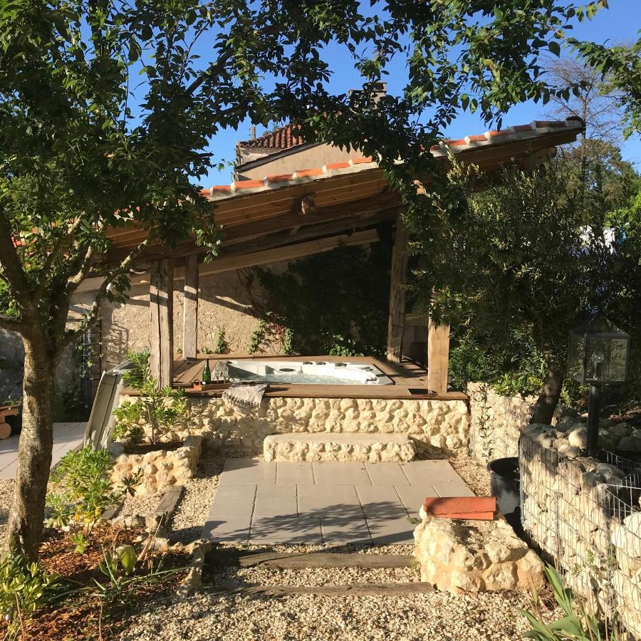 Bed and Breakfast Les Ombrieres Porcheresse Exterior foto
